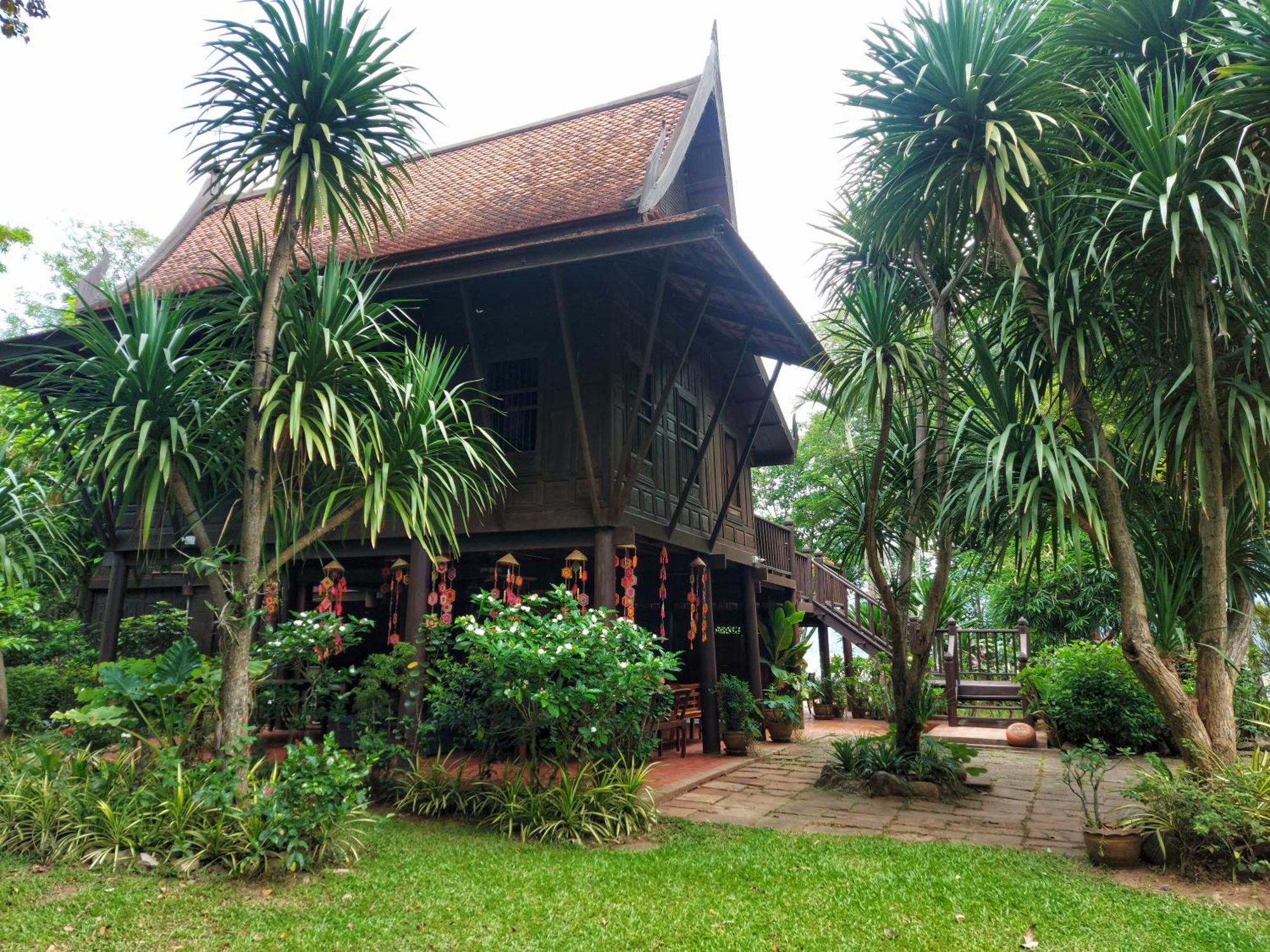 Mekong Villas Pak Chom Exterior photo